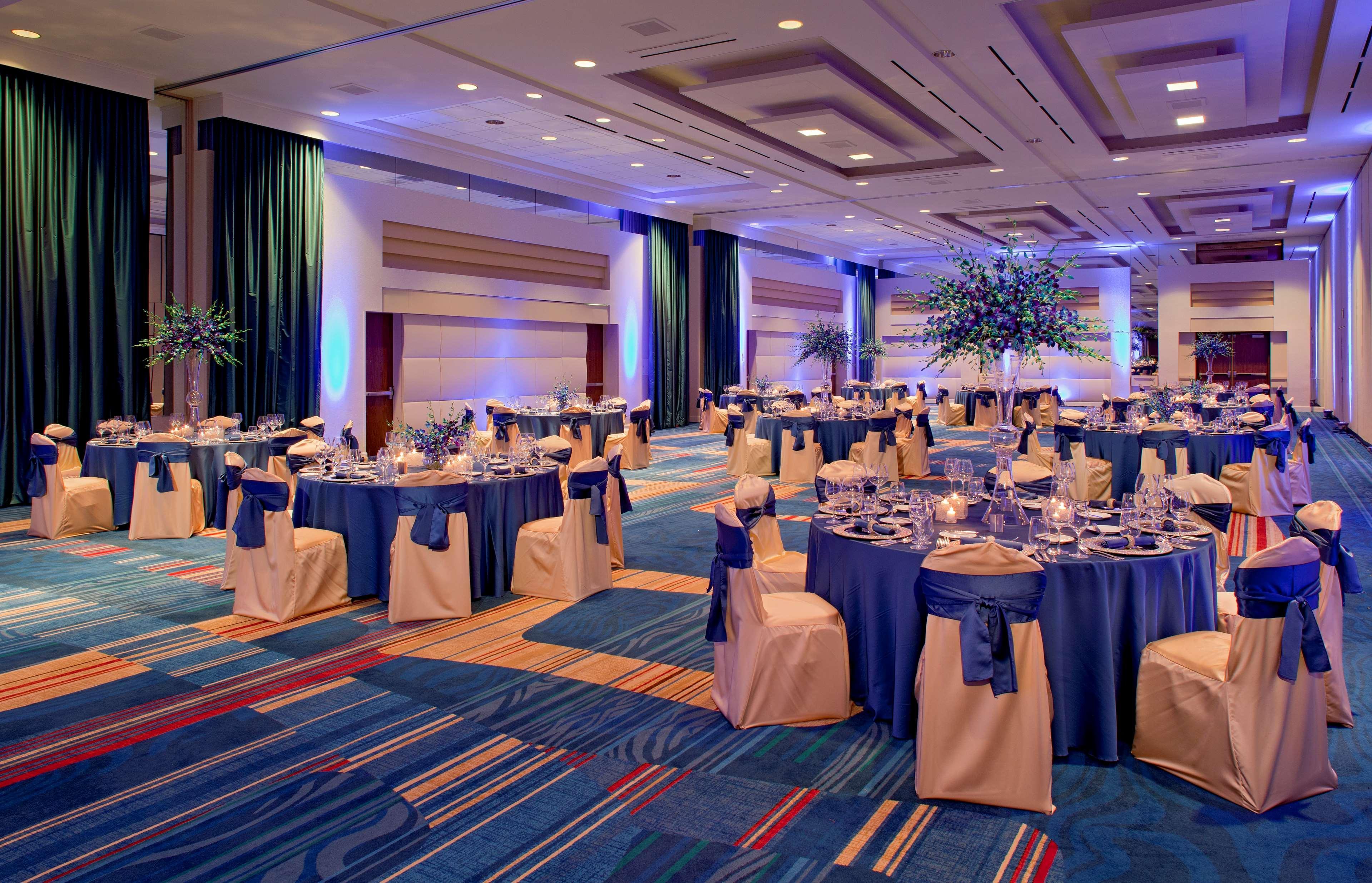 Resort Hyatt Regency Grand Cypress - Free Shuttle To Theme Parks! 4*